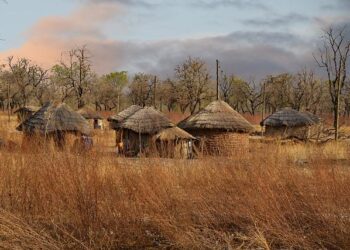 Ghana gold: Foreigners ordered to exit local trading market to boost revenue – BBC