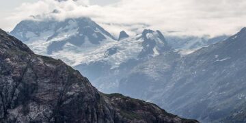 Alaska car club celebrates American Samoa flag day – Alaska’s News Source