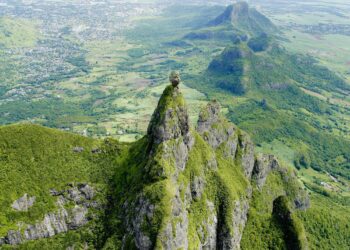 Mauritius Expects Multibillion-Rupee UK Payment for Chagos Deal – Bloomberg.com
