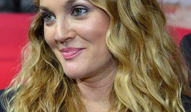 Drew Barrymore Sets Hearts Racing With Adam Sandler Reunion Photo – parade.com