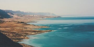 AP PHOTOS: A road in the border of Israel with Egypt reopens for the Jewish holiday of Passover – AP News