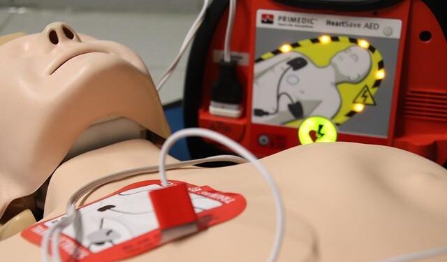 UK suspends some financial aid to Rwanda over violence in eastern Congo as rebels dig in – AP News