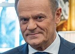 Tusk’s ‘Poland First’ Call Has Utility CEOs Coveting Cheap Power – Bloomberg.com