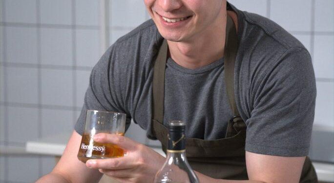 Australia’s Biggest Dessert Content Creator Is Now Serving Stunning Sweets in Koreatown – Eater LA