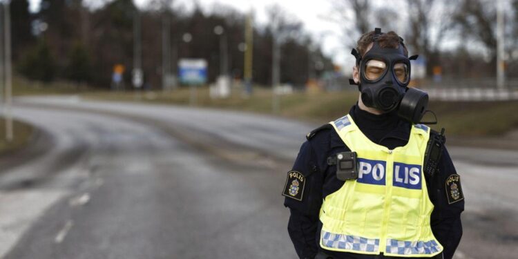 Swedish police investigate Nazi flag display on highway outside Stockholm – Ynetnews