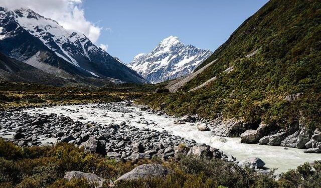 Cook Islands deflags 12 sanctions-busting tankers as it rejects ‘dark fleet’ label for registry’s ships – Lloyd’s List