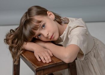 Teenage German tourists handcuffed and deported from Hawaii over ‘suspicious’ hotel booking – Yahoo