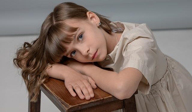 Teenage German tourists handcuffed and deported from Hawaii over ‘suspicious’ hotel booking – Yahoo