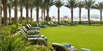 This Buzzy Hotel Is Putting an Under-the-Radar Portugal Region on the Map – Vogue