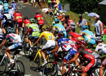 Monaco’s Aleksandr Golovin ruled out with adductor injury – Yahoo Sports