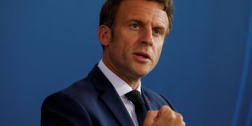 French PM calls for tighter security in schools after deadly knife attack – RFI