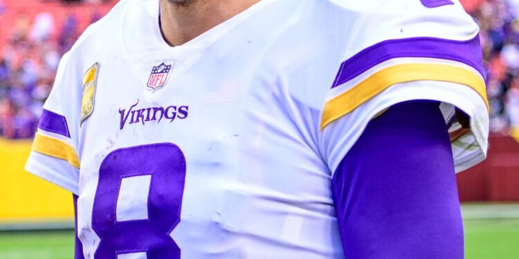 NFL Insider furthers the idea of a Kirk Cousins-Vikings reunion – MSN