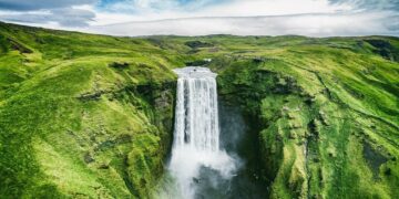 Adventures in Iceland: Land of 10,000 Waterfalls – News Channel 5 Nashville