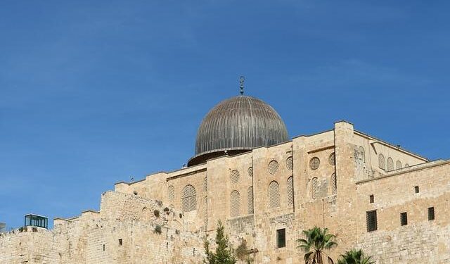 Al Gore compares Trump administration to Nazi Germany – Politico