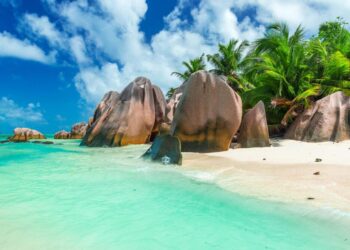 Seychelles’ Balancing Act: Transforming Fisheries to Preserve Biodiversity – Economist Impact