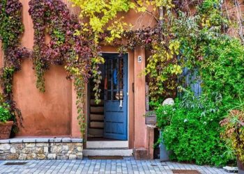 Pitcairn House residents in service charge strike over living conditions – Hackney Citizen