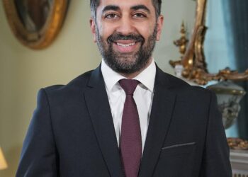 First Minister Michelle O’Neill says Trump tariffs ‘a race to the bottom’ – BBC