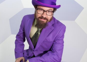 Secret Agent 23 Skidoo Teaches Songwriting to Gibraltar Students – Door County Pulse