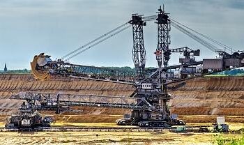 Giant mine machine swallowing up Senegal’s fertile coast – France 24