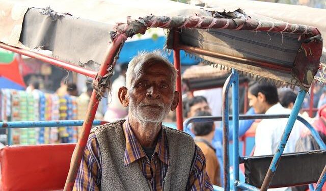 At least eight migrants drowned in a migrant boat that sank off Tunisia, and 29 were rescued – Marine News Magazine