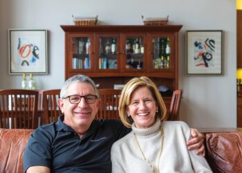 Klotman receives Botswana Presidential honor for impactful work between the country and BCM – Baylor College of Medicine | BCM