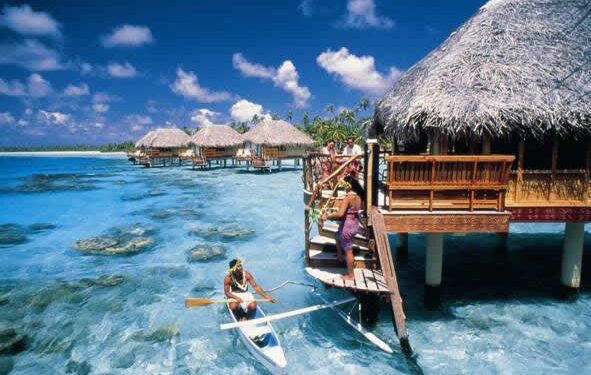 How To Honeymoon In Tahiti – SURFER Magazine