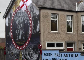 Ballyclare: Security alert ends after viable device found – BBC