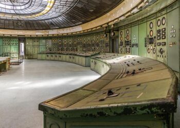 Cause still unclear after massive power outages in Spain, Portugal, France hinder travel – NBC News