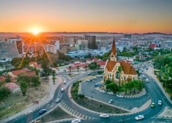 Namibia : Hyphen, Chevron and ReconAfrica hire media personalities to toe their line – Africa Intelligence