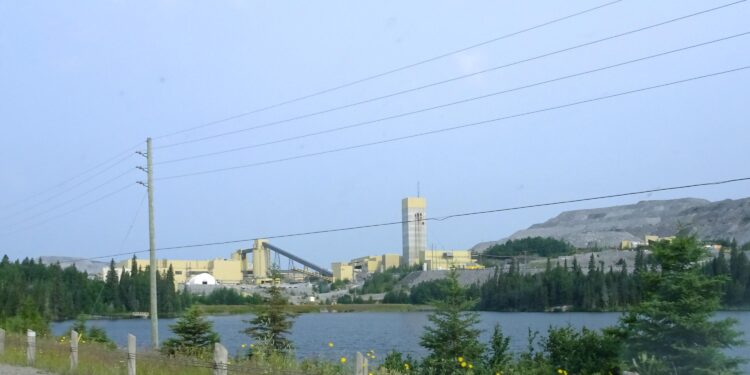 Barrick says ‘committed to reaching a mutually beneficial resolution’ in Mali – Reuters