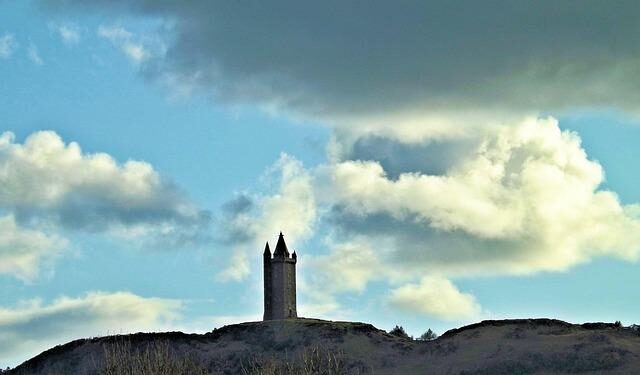 Londonderry: Woman ‘shaken’ after house set alight in arson attack – BBC