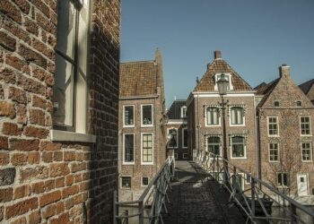 Netherlands Commits $726 Million to Carbon Capture Project After Shell, Total Cut Pipeline Investment – Seneca ESG