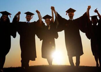 Graduating seniors recognized for National Honor Society achievement – The Guam Daily Post