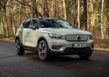 Volvo begins building EX30 electric car in Belgium – Yahoo! Autos