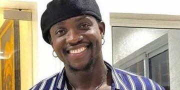 VeryDarkMan: Adeyanju cuts Gambia trip short, to visit EFCC Monday – The Guardian Nigeria News