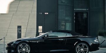 Aston Martin DBX S: A new flagship for the supercar of SUVs – Aston Martin