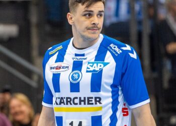 Ivankovic perfect as Canada blanks Slovakia 4-0 in semi of under-18 hockey worlds – MSN