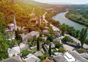 Bosnia peace envoy says Serb regional leaders seek to destabilise country – Al Jazeera