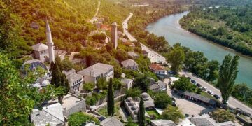 Bosnia peace envoy says Serb regional leaders seek to destabilise country – Al Jazeera