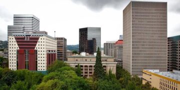 Portland woman, 62, dies after snorkeling excursion in Hawaii – KATU