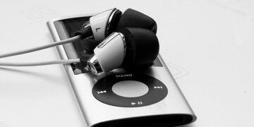 Estonian MPs pass bill to limit voting rights for Russian minority – France 24