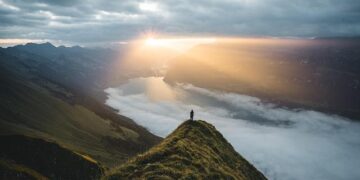 Mourne Mountains: Fresh fires in Mournes after weekend arson – BBC