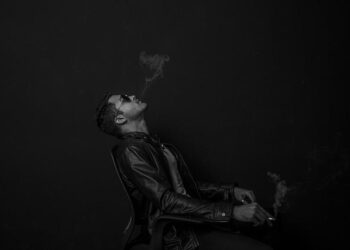 Black smoke signals no pope elected in conclave’s 1st voting round – National Catholic Reporter