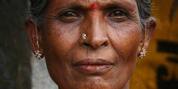 Woman killed in Greece after bomb explodes in her hands – CNN