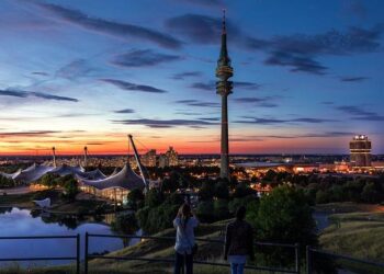 Fijian Olympic medallist Raisuqe killed after car hit by train – France 24