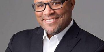 Chad Cooper – Director of Athletics Communications Contact: MBB, WSOC, SB – Men’s Basketball Coaches – sjuhawks.com