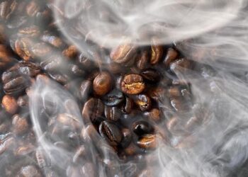 Ethiopian Airlines says it halts Eritrea flights after account frozen – Reuters