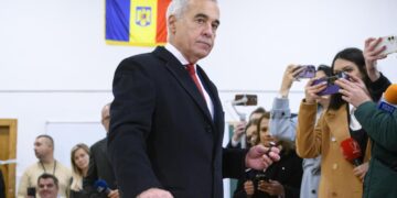 Romania elections: Simion proposes national unity cabinet, while Dan favours pro-Western coalition – Romania Insider