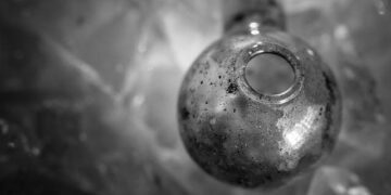 Man faces lie in meth and weapons case; $236k in hidden cash buried – KUAM News