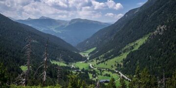 6 magical reasons to visit Andorra this winter – CN Traveller